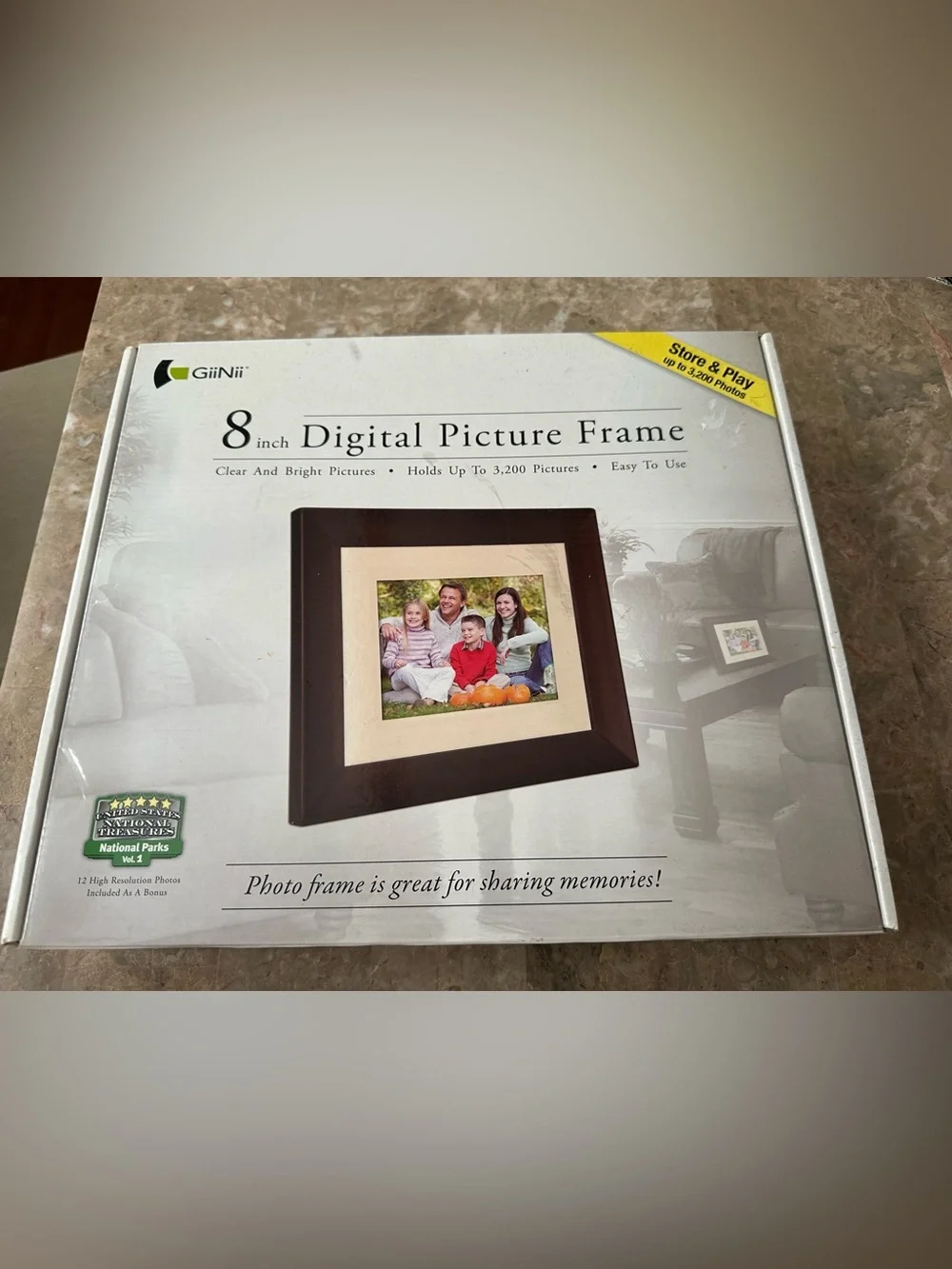 Giinii Digital Picture Frame - Brown - 8 inch